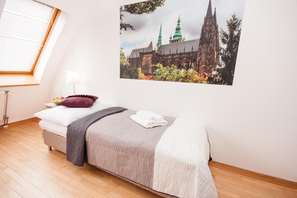 Wenceslas Square Lofts Прага Экстерьер фото