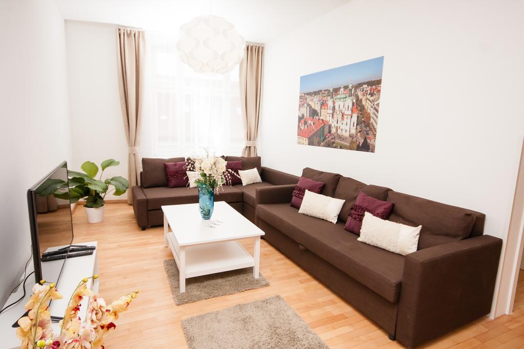 Wenceslas Square Lofts Прага Экстерьер фото