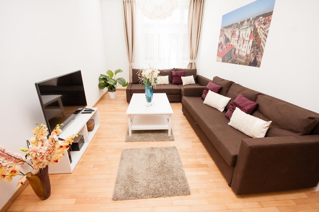 Wenceslas Square Lofts Прага Экстерьер фото