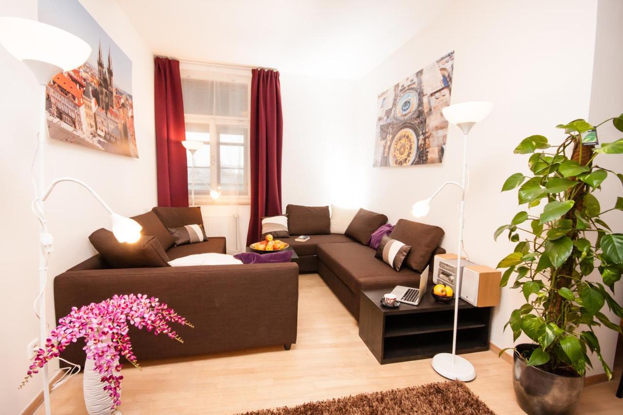 Wenceslas Square Lofts Прага Экстерьер фото